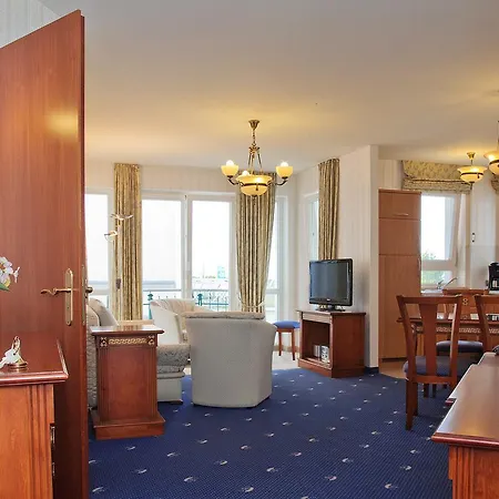 Seetelhotel Ostseeresidenz Ahlbeck 4*
